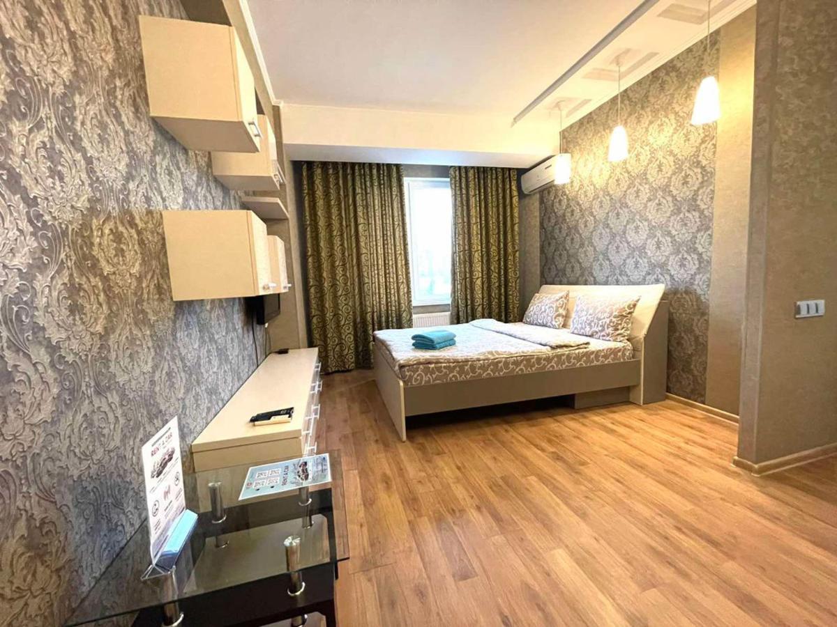 Homeservice Apartments On Stefan Cel Mare Boulevard Chisinau Exterior foto